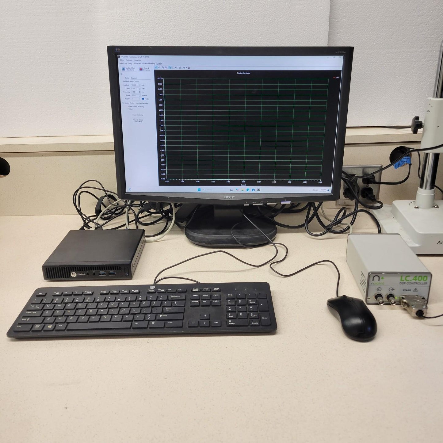 TESTED nPoint LC.400 DSP Piezo Controller Nanopositioning Motion Control w/ PC