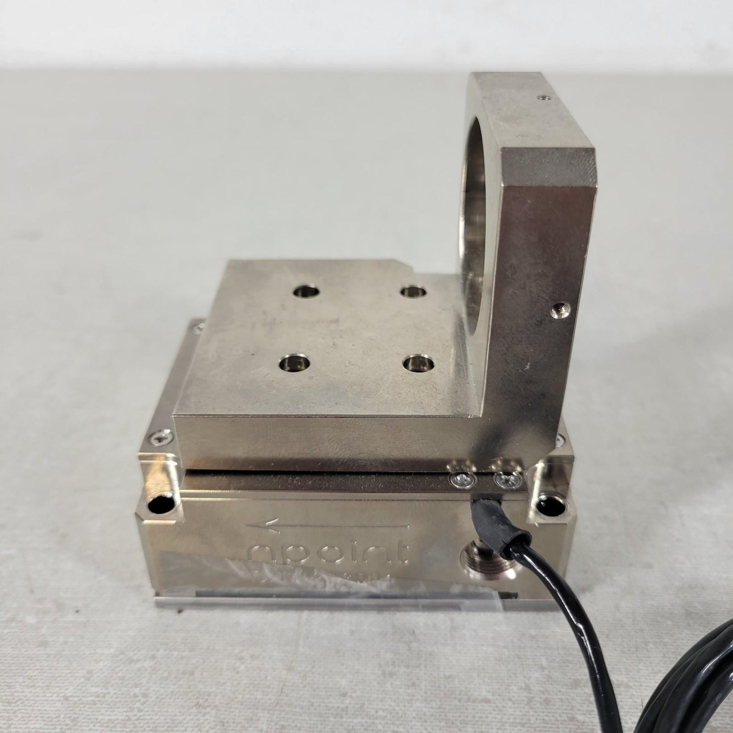 TESTED nPoint NPX60-223 Single X-Axis Piezo Nanopositioner Stage 60-90um Stroke