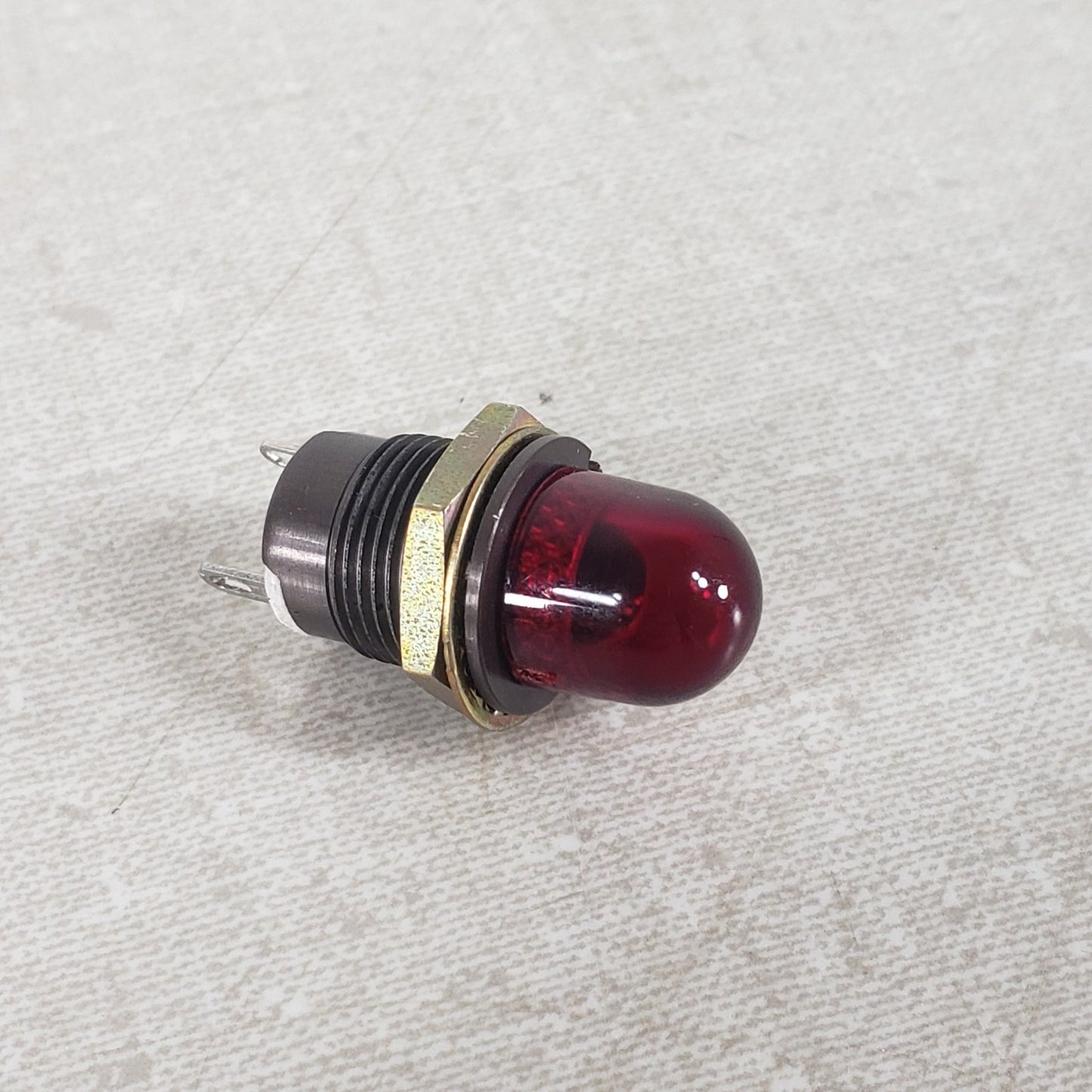 Dialight MS25256-6 Red Indicator Light Lamp 162-8430-0931-502 Panel Mount