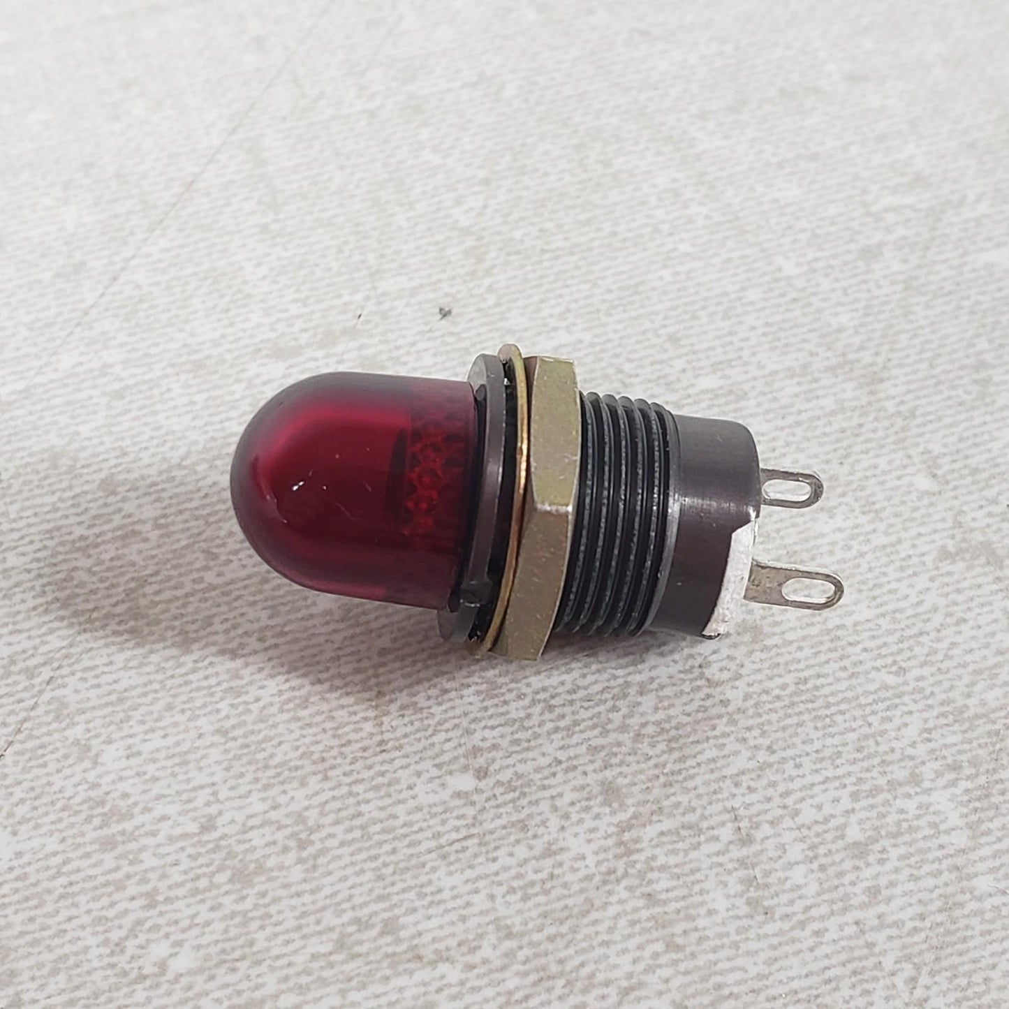 Dialight MS25256-6 Red Indicator Light Lamp 162-8430-0931-502 Panel Mount