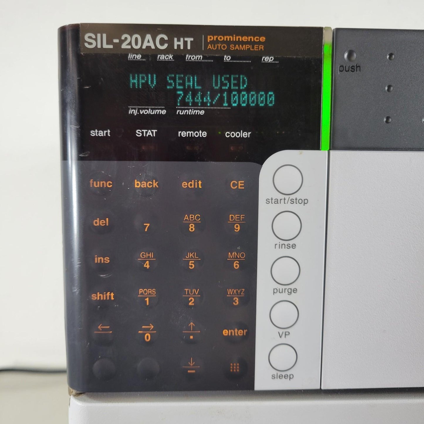 TESTED Shimadzu SIL-20AC HT 228-45133-32 Prominence Auto Sampler HPLC AS Chromat