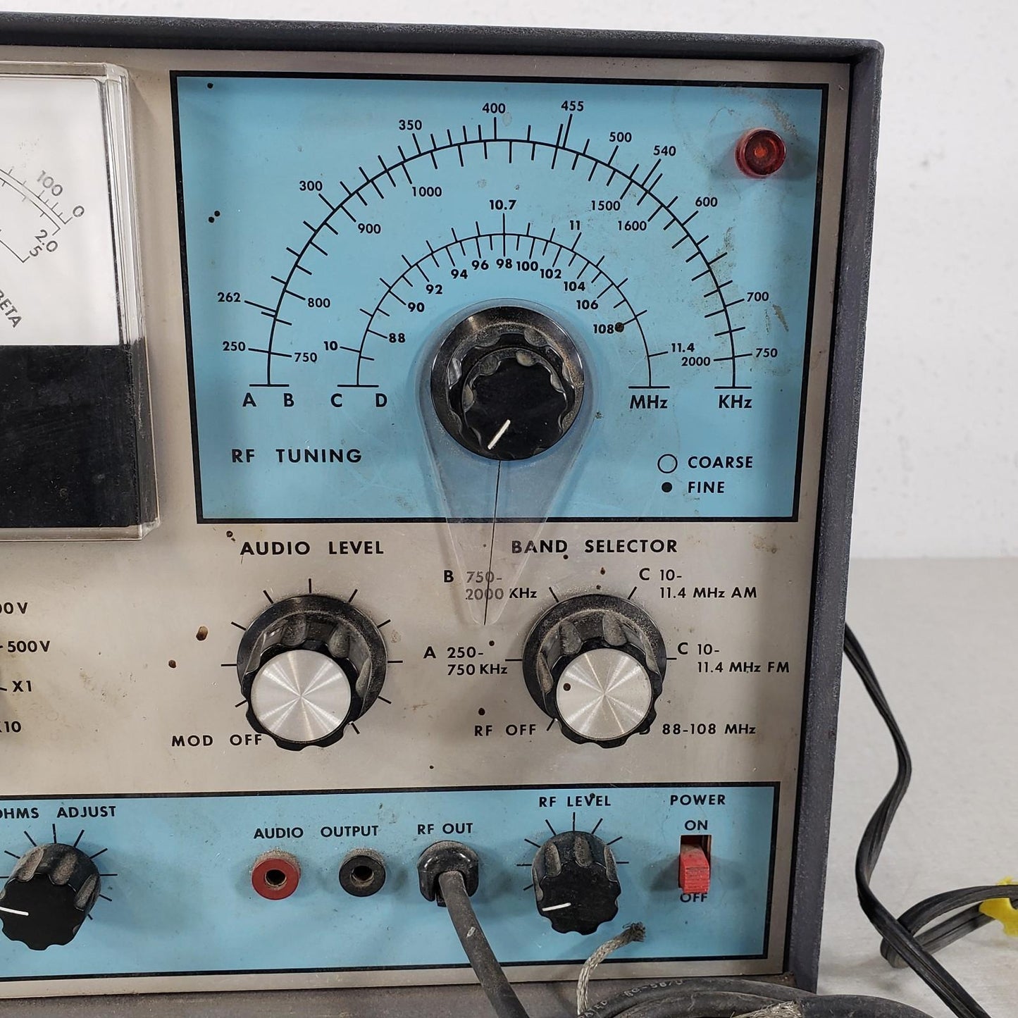 B&K Dynascan 970 Vintage Transistor Equipment Analyst with Instruction Manual