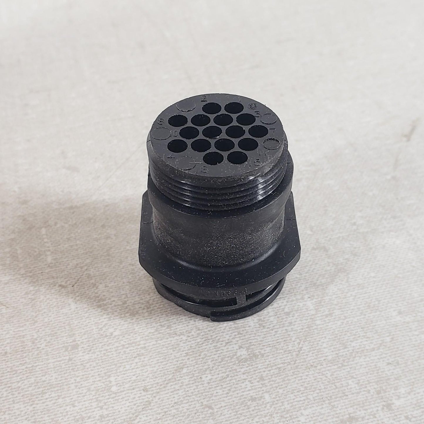 2-Pack AMP 206036-3 16-Position Circular Connector Receptacle Free Hanging