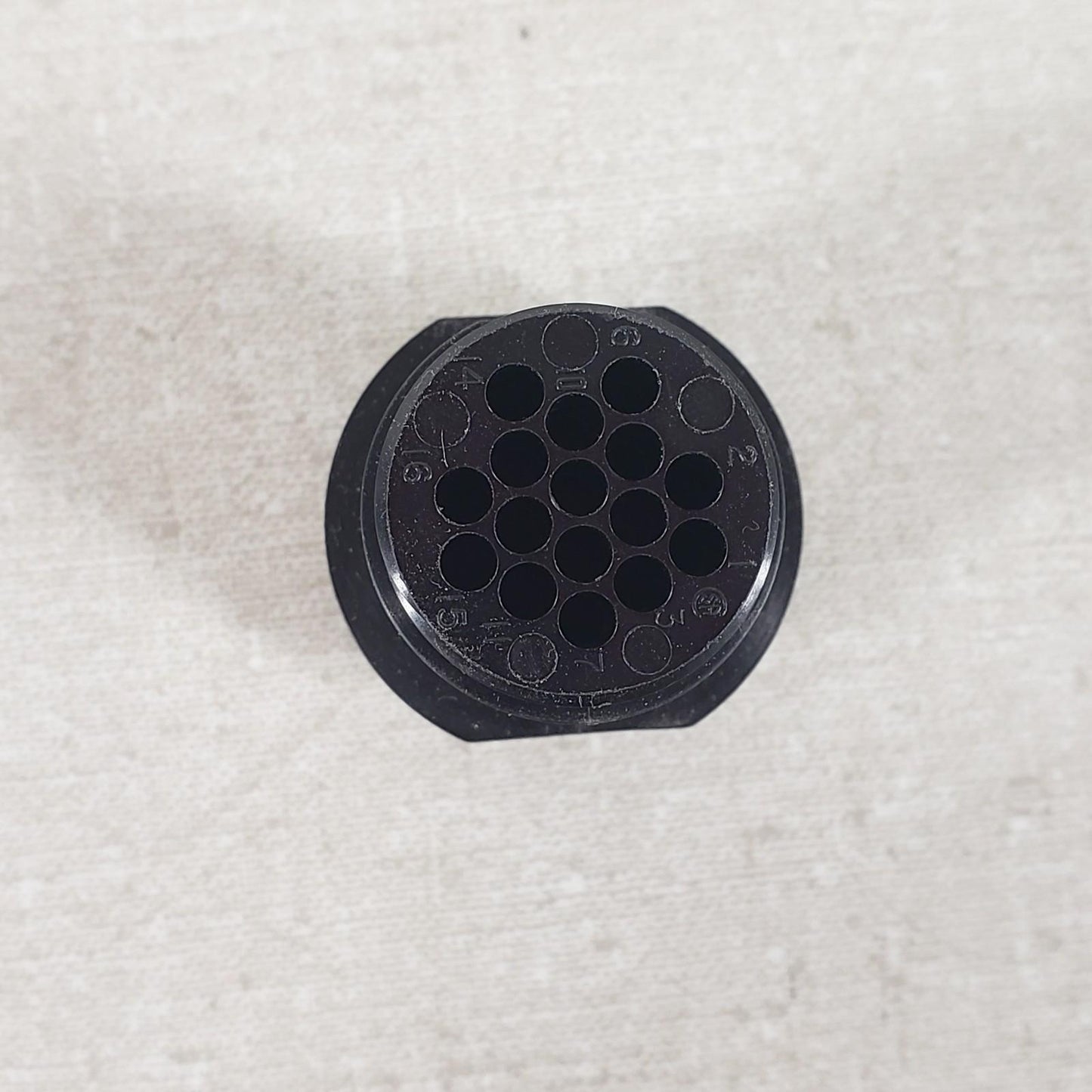 2-Pack AMP 206036-3 16-Position Circular Connector Receptacle Free Hanging