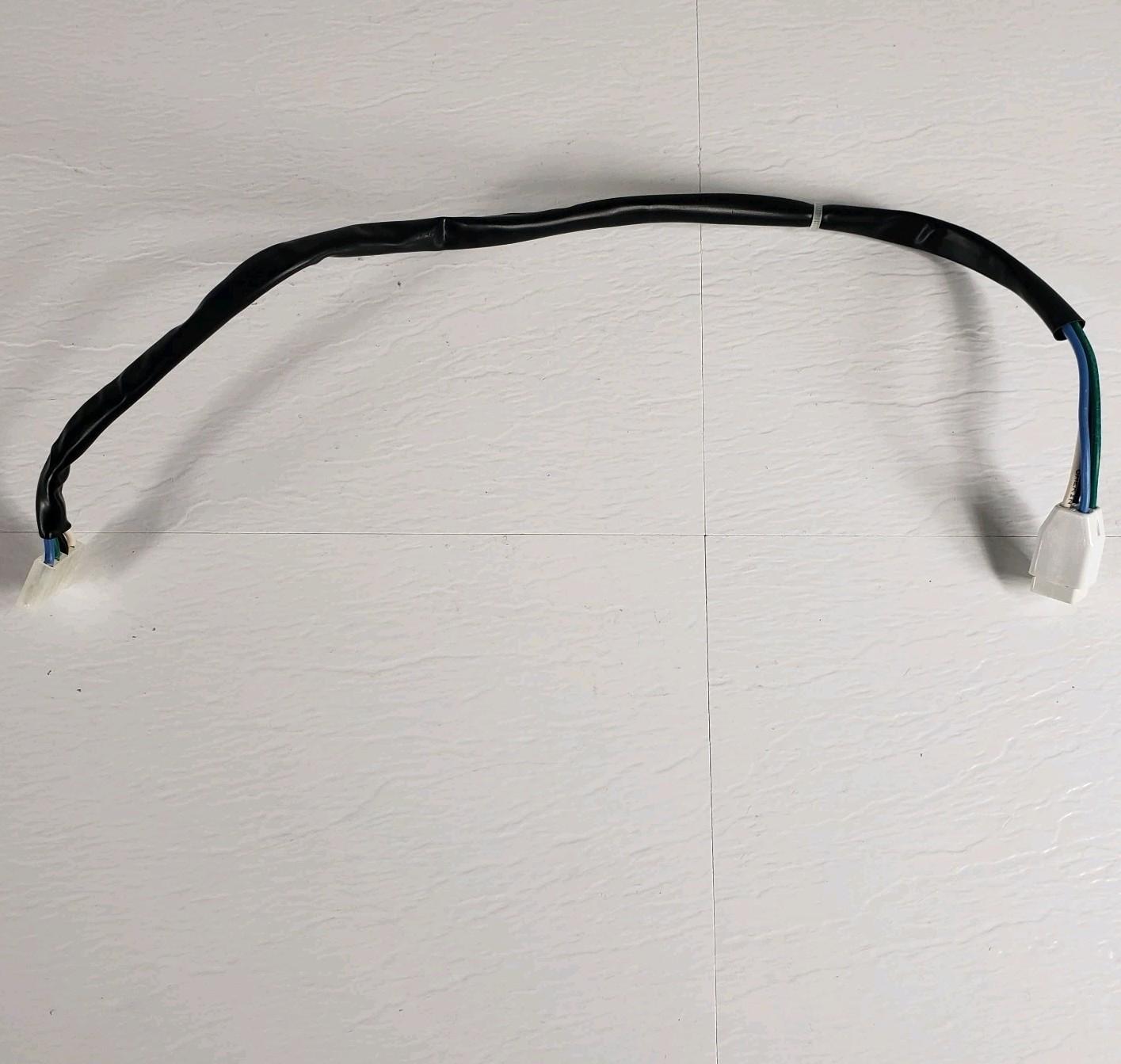 Edwin Gaynor LH0901/709-7 Socket-to-4 pin Socket Cable for a Millipore Lamp