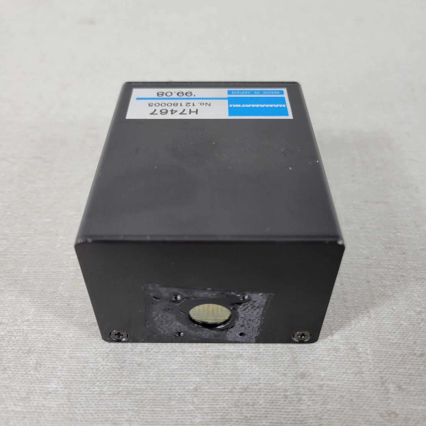 Hamamatsu H7467 Internal CPU/IF Photon Counting Head 300-650nm w/RS232 Connector
