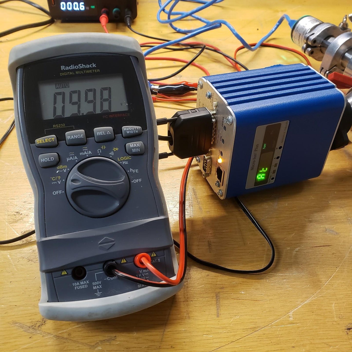 TESTED LEYBOLD 230045V02 TTR96NSC Vacuum Gauge Transducer KF16 NW16 E-5 Torr ATM