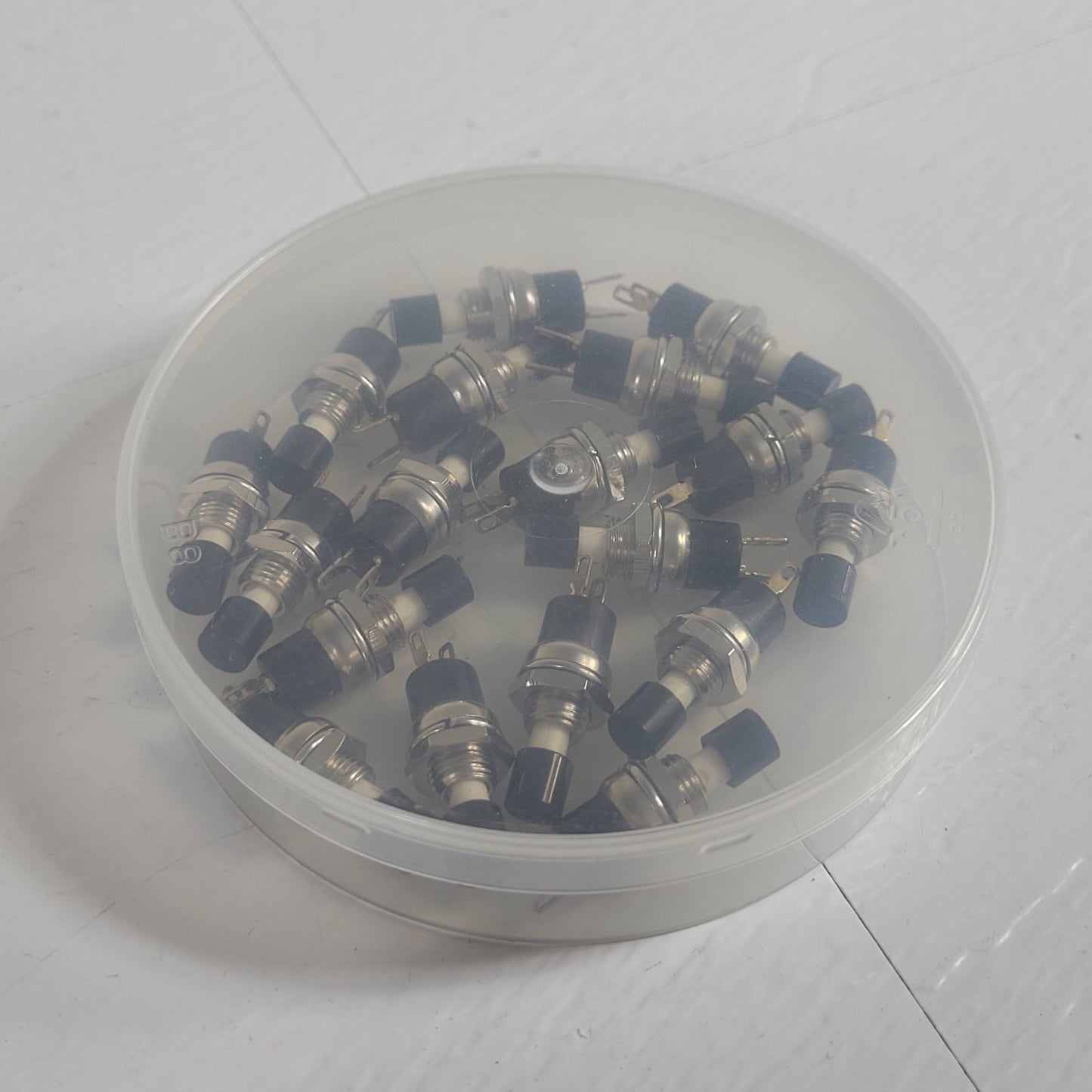 18 Pack E-Switch / RS PRO PS1024ABLK Pushbutton Switch,SPST-NO,OFF-(ON),Round B