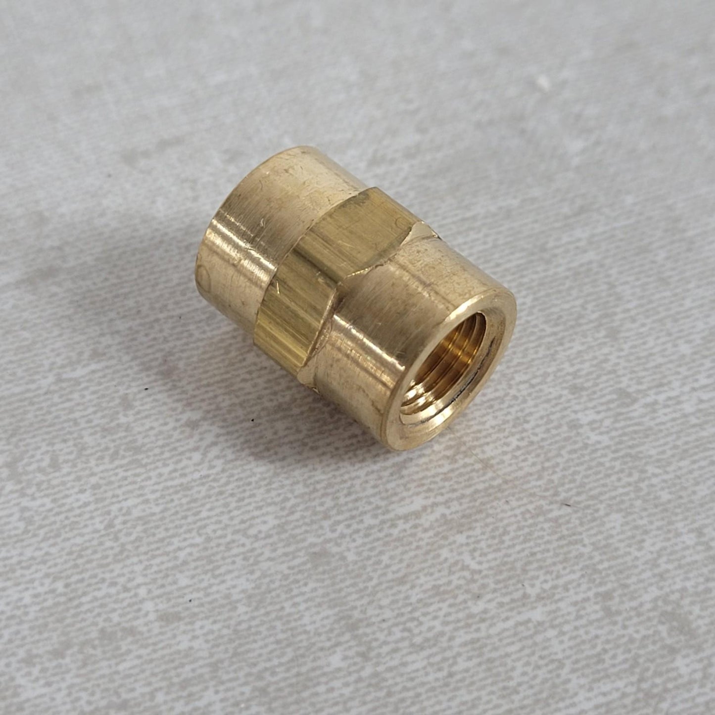 5 Pack Parker Brass Couplings 1/4" FNPT Female X207P-2 Pipe Fitting