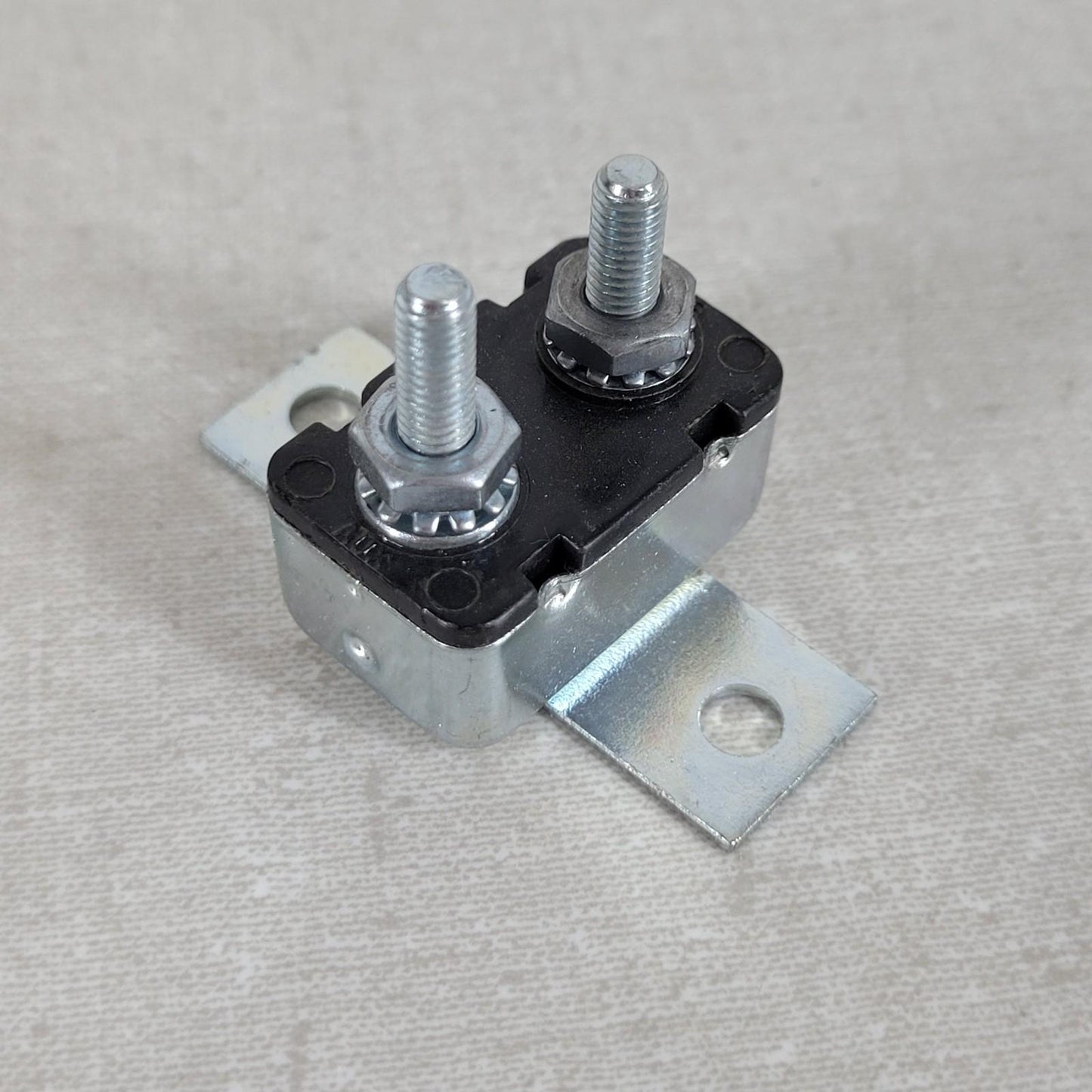 3 Pack Cole Hersee 12v 30 A  Auto Reset Circuit Breaker w/ 90 dg 30128-30