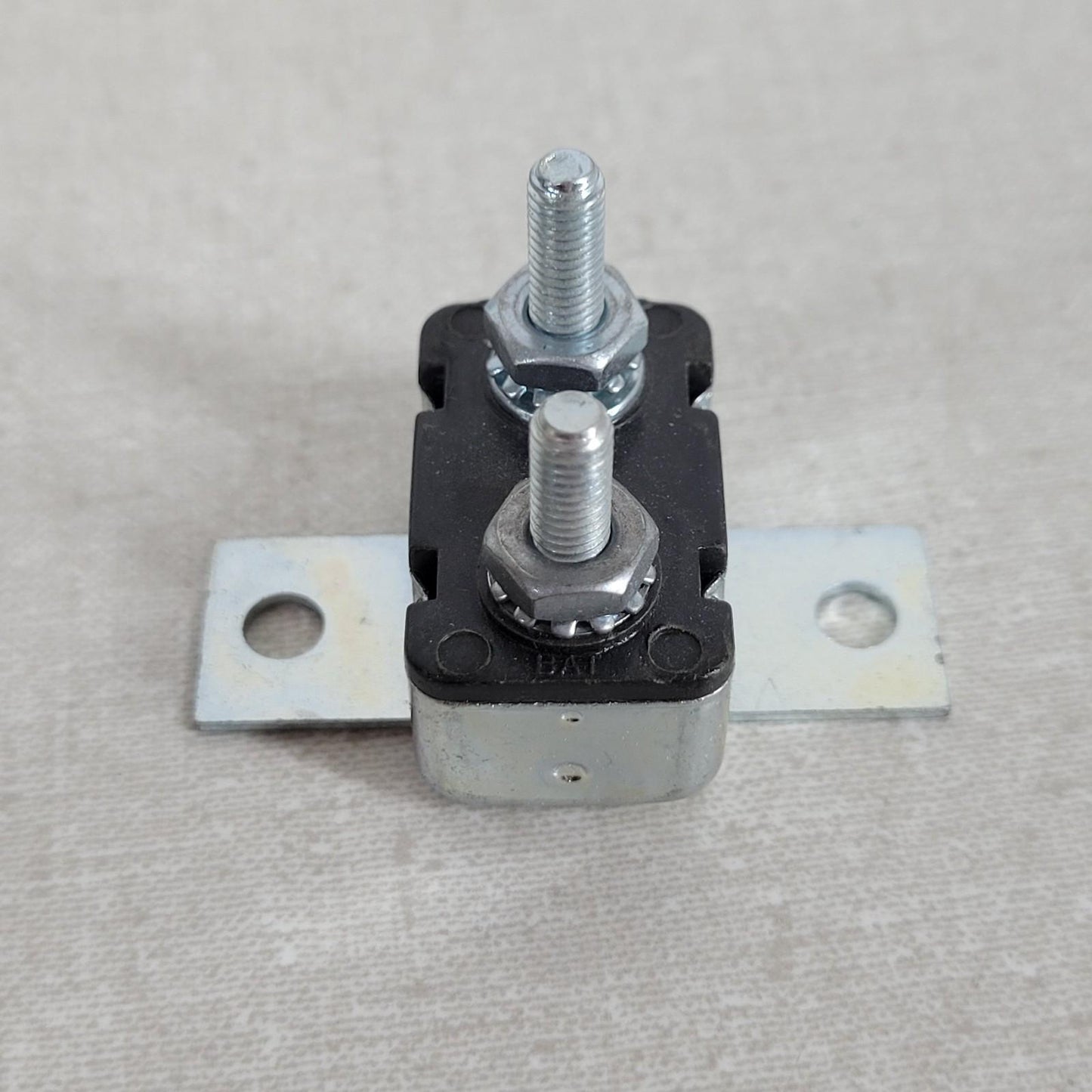 3 Pack Cole Hersee 12v 30 A  Auto Reset Circuit Breaker w/ 90 dg 30128-30