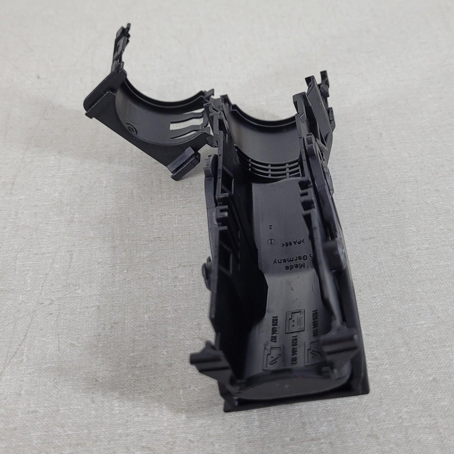 Bosch 89-Way Connector Cover Automotive Wiring Plug Cap 1928404196