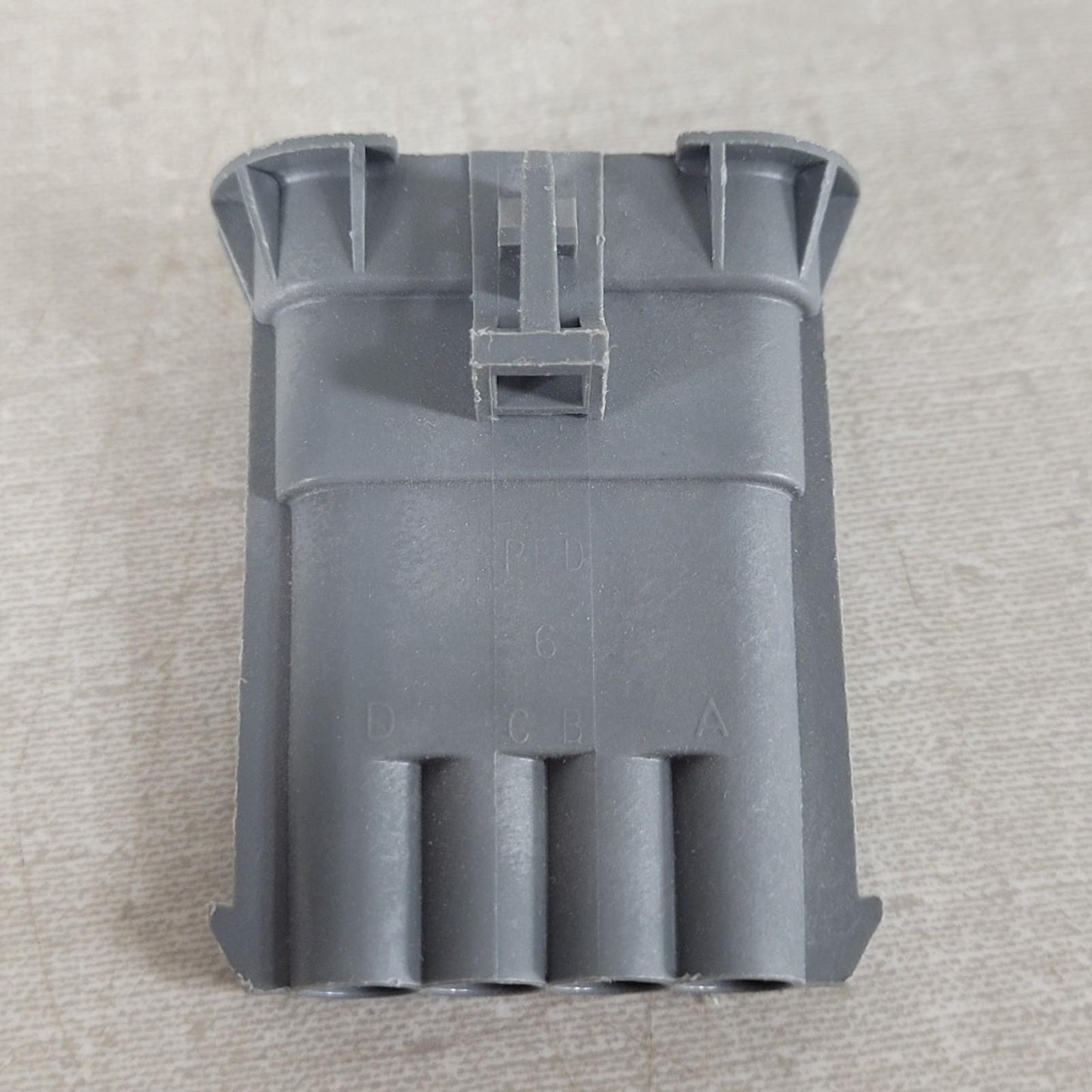 20 Units Delphi Aptiv Automotive Connector Housing Electrical Socket 15324063