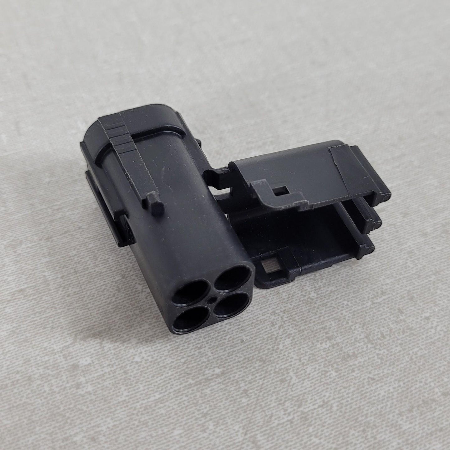 10 Pack PACKARD-DELPHI Aptiv  CONNECTOR-MALE,4 CAV,WEAT PAC-12015024-B