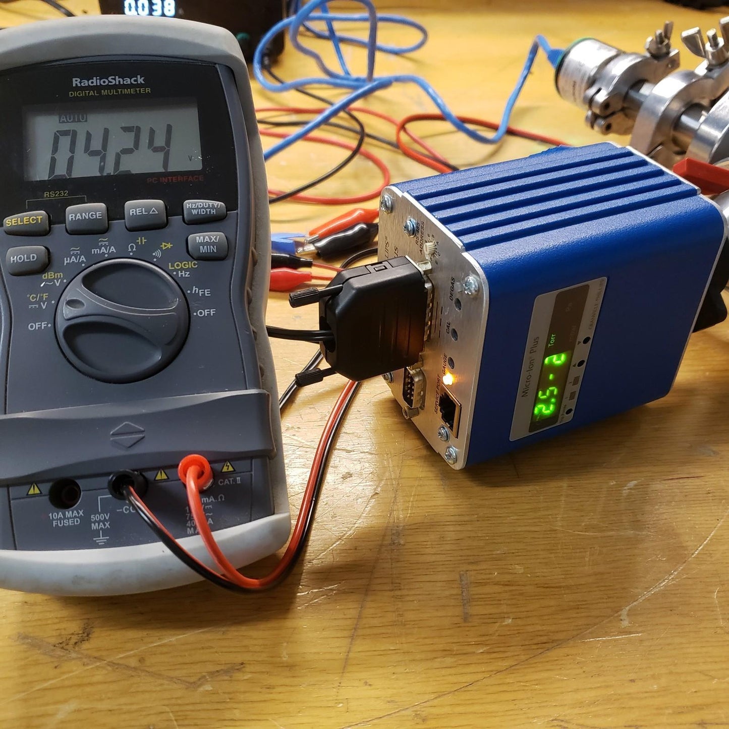 TESTED LEYBOLD 230040V02 TTR91NS Pump Transducer for Vacuum Pump Measurements