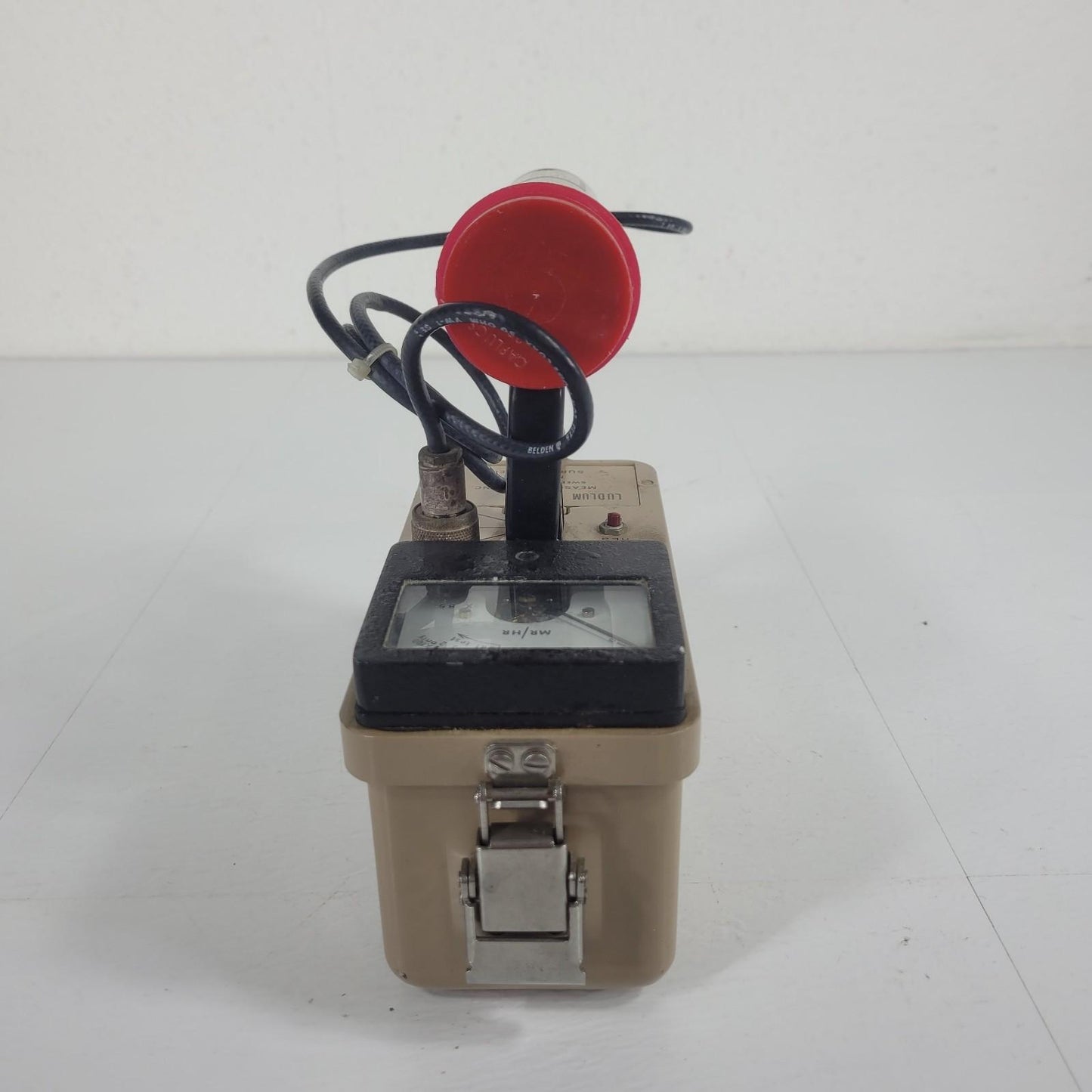 TESTED Ludlum Model 3 Survey Meter Geiger Counter Radiation Detector w/ 44-7