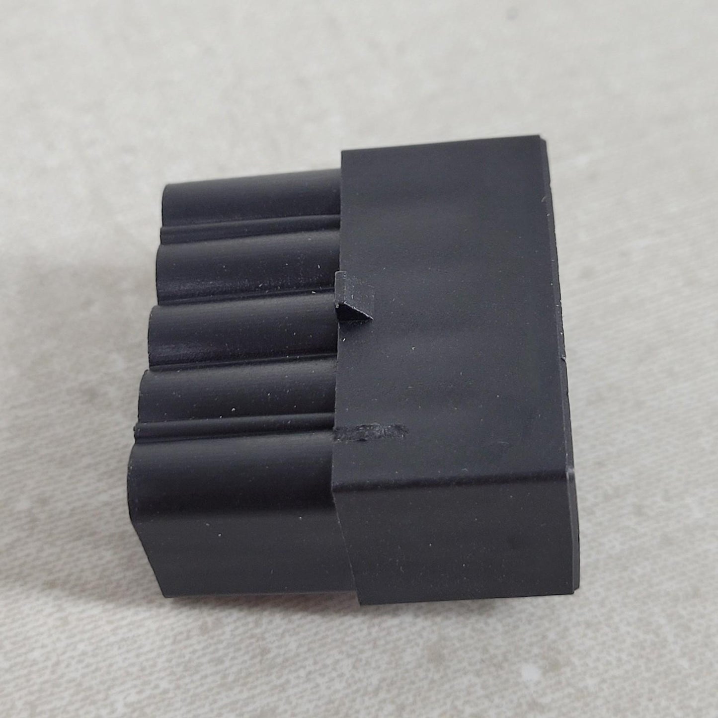 20 Pack Eaton Polarized Lock on Connector for SVR Series Switches 25-13936