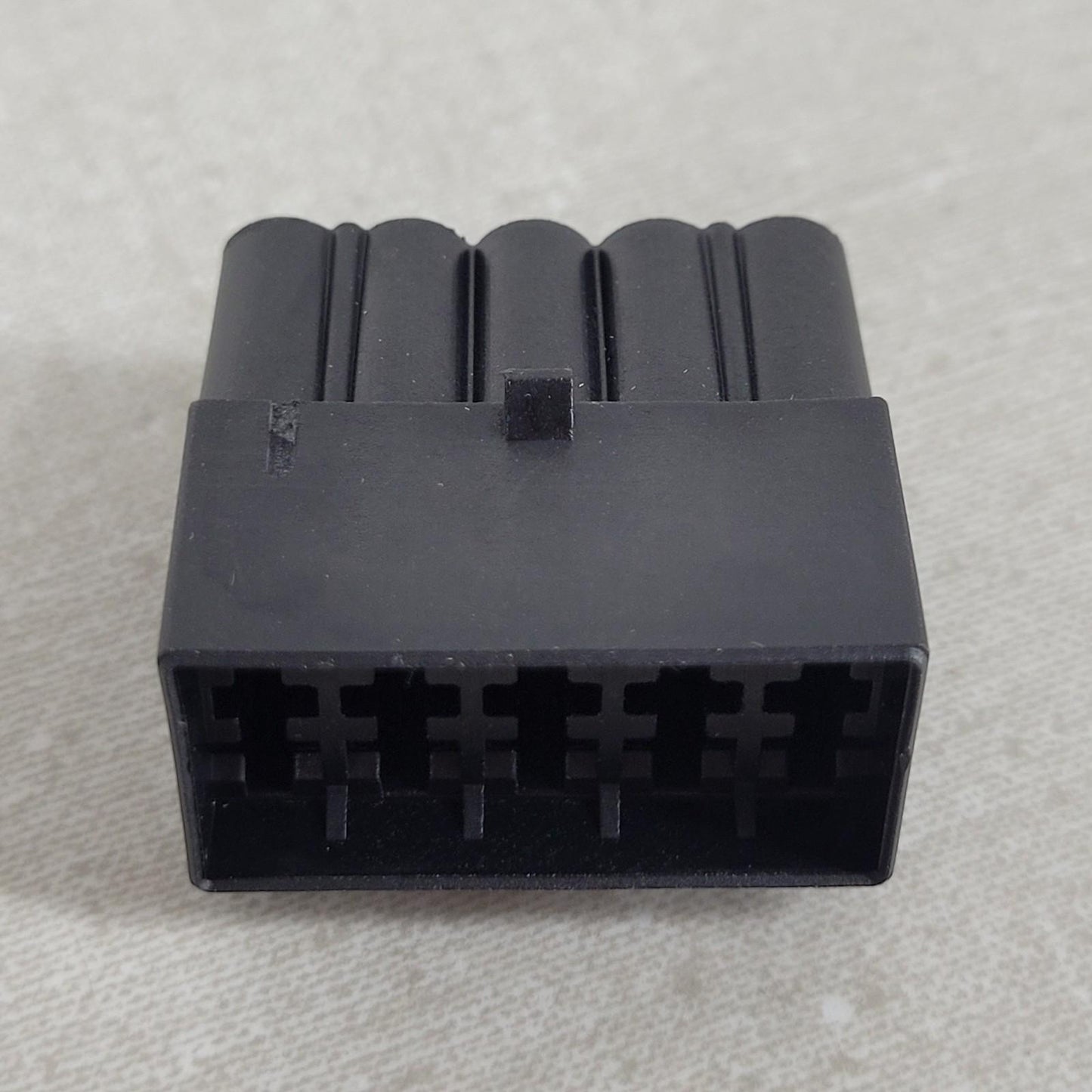20 Pack Eaton Polarized Lock on Connector for SVR Series Switches 25-13936