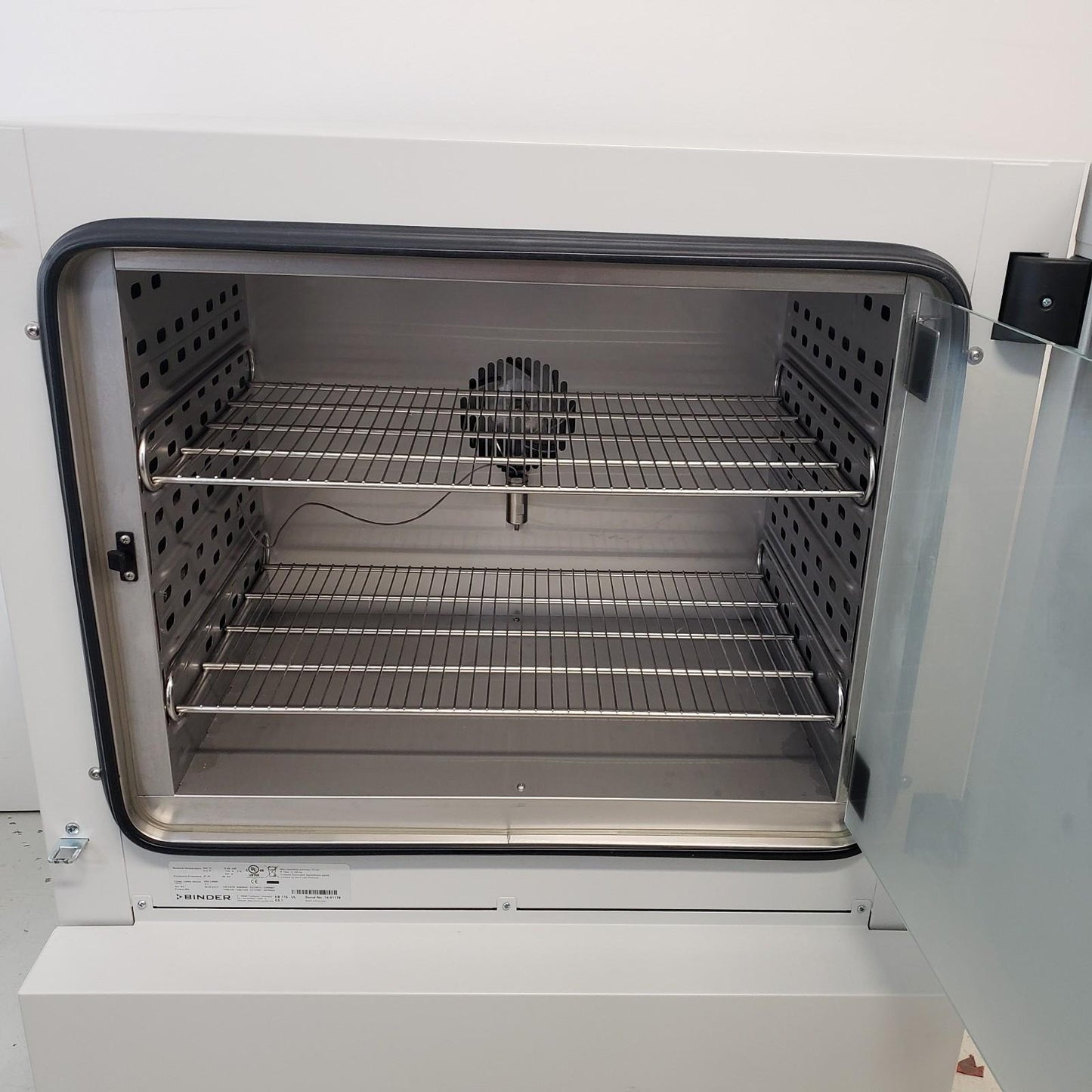 Binder KB115-UL Refrigerated Incubator 115L -5C to 100C Lab Chamber 4.1Cu 120VAC