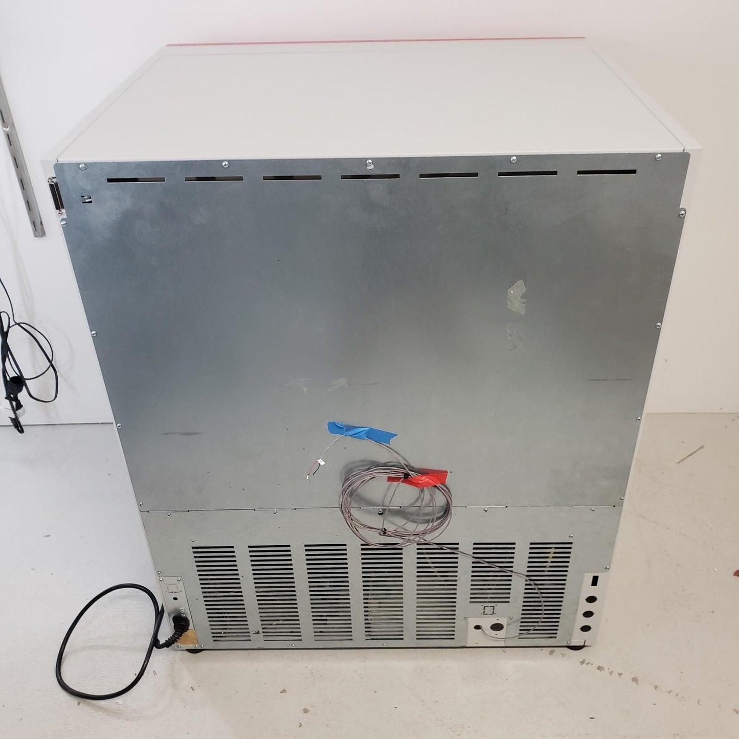 Binder KB115-UL Refrigerated Incubator 115L -5C to 100C Lab Chamber 4.1Cu 120VAC
