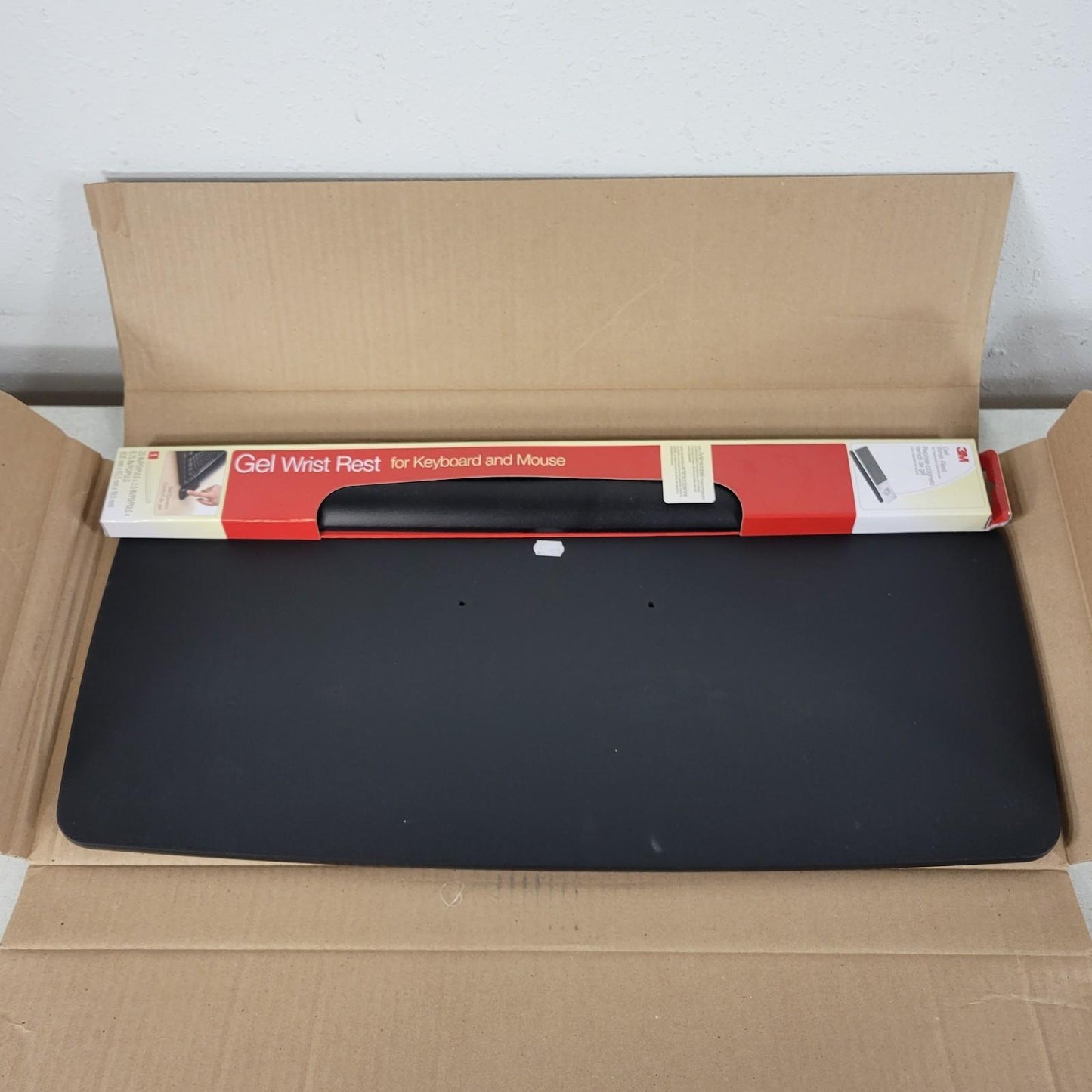 3M KP100LE Adjustable Keyboard Tray 25-1/2" x 12" x 1-1/4" w/ Gel Wrist Rest