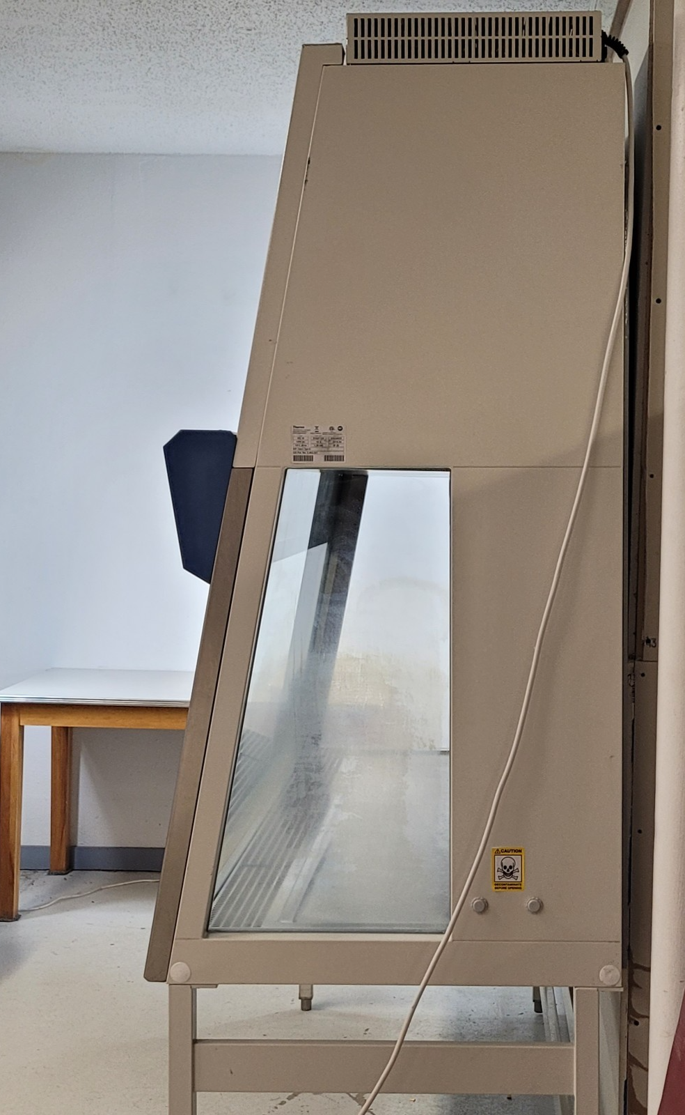 Thermo Scientific HERAsafe KS 18 Class II NSF A2 6' Biological Safety Cabinet
