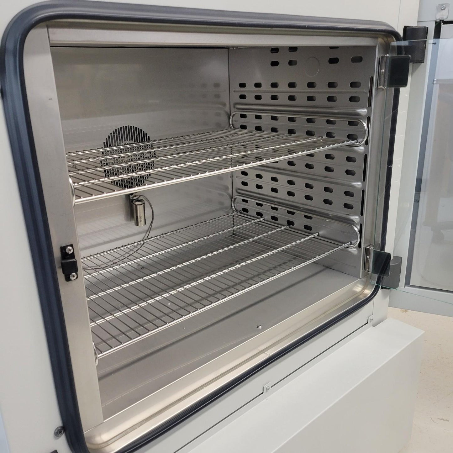 TESTED Binder KB115-UL Refrigerated Incubator 115L -5C to 100C Lab Chamber 4.1Cu