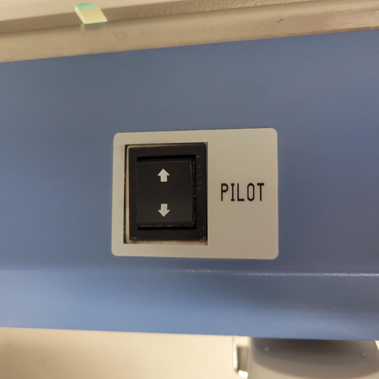 Thermo HERAsafe KS 12 Class II A2 Biological Safety Cabinet 4ft NSF 51027117