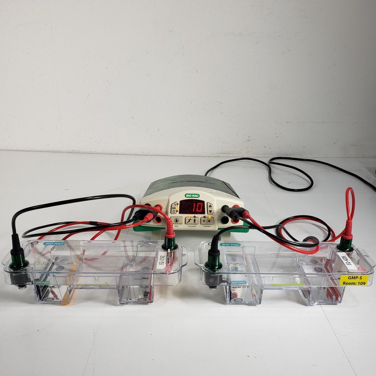 TESTED Bio-Rad PowerPac Basic Tabletop Electrophoresis System w 2 Mini-sub Cells
