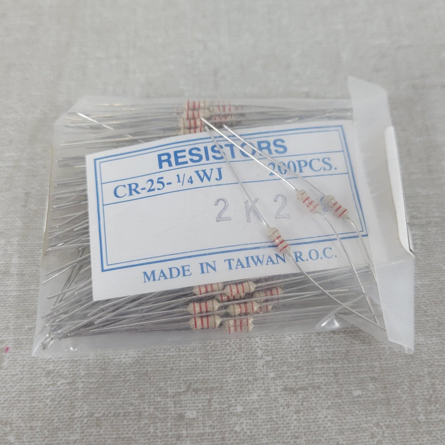 200 Units Yageo 2.2K Ohm Resistors 1/4W Through Hole Carbon Film Bulk Lot