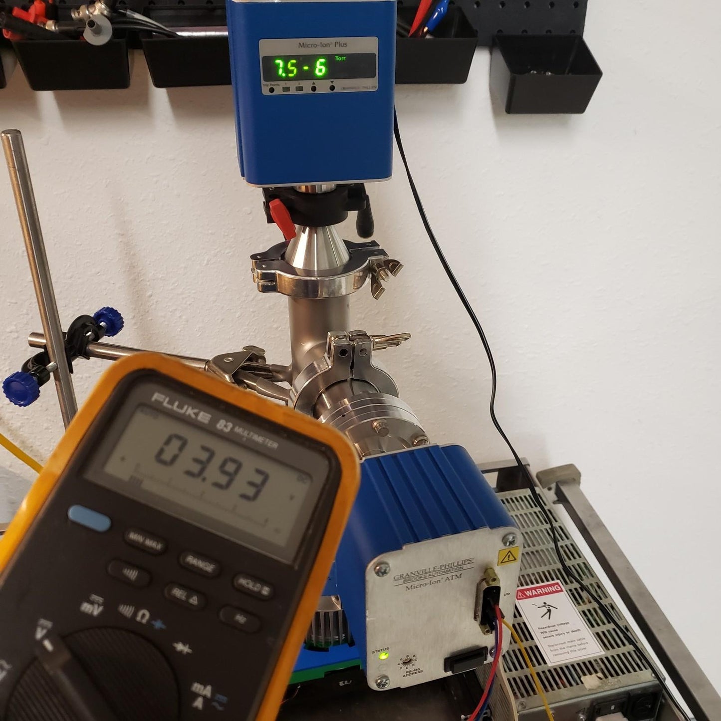 TESTED: MKS Granville-Phillips 390726-2-YG-T Ultra High Vacuum Gauge 24V DN35CF
