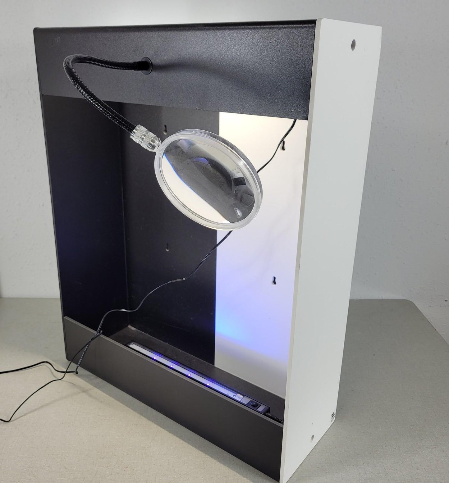 UNBRANDED Inspection Viewing Cabinet 24 1/2"x20"x7" with two LED Light Sources