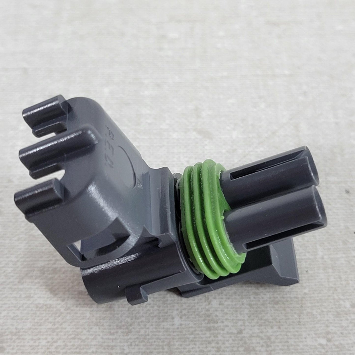 2 Units Aptiv Delphi 12015378-B 2-Pin Automotive Electrical Connector Plug