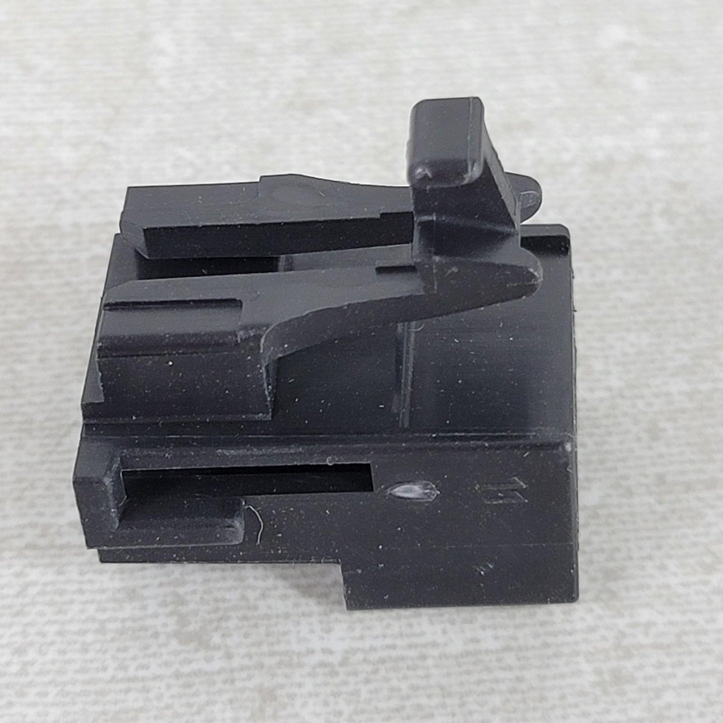 25 Units Aptiv Delphi 12129489-B MetriPack 280 3-Way Female Automotive Connector