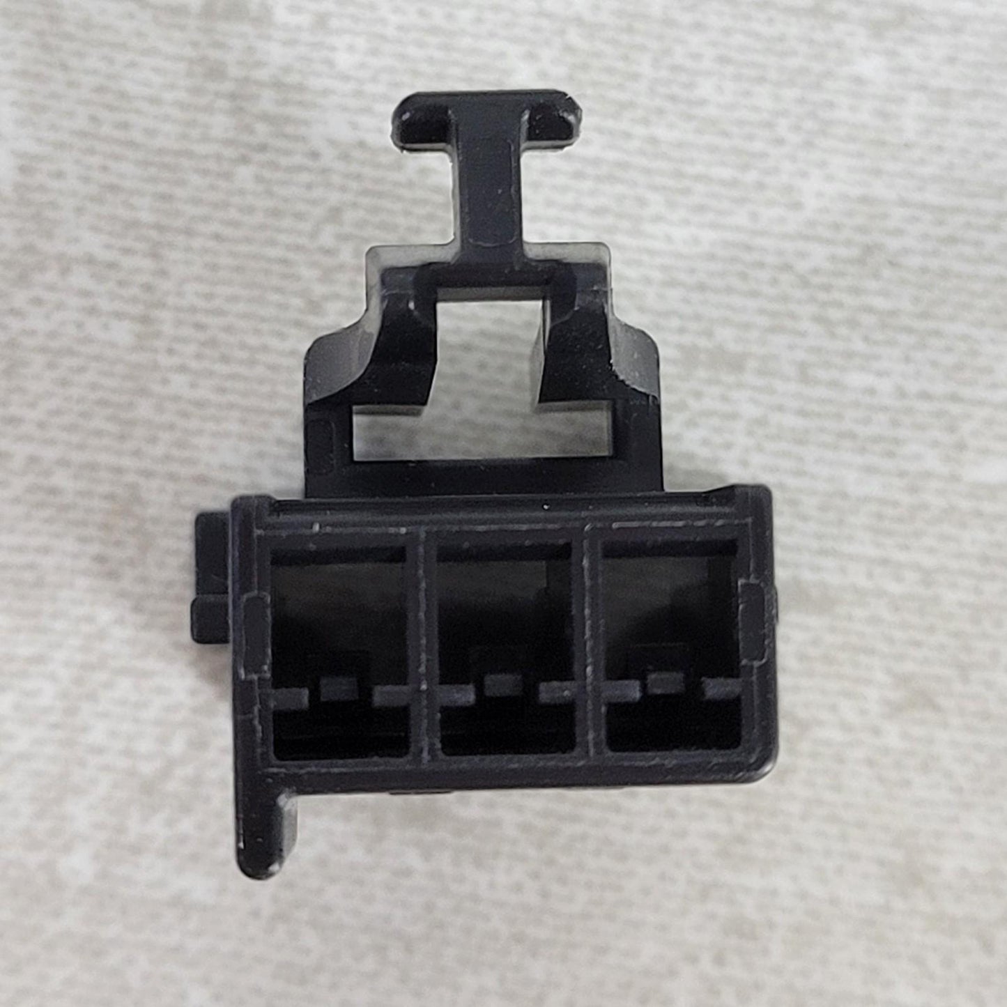 25 Units Aptiv Delphi 12129489-B MetriPack 280 3-Way Female Automotive Connector