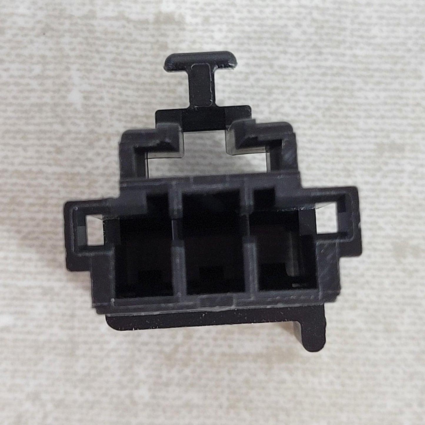 25 Units Aptiv Delphi 12129489-B MetriPack 280 3-Way Female Automotive Connector