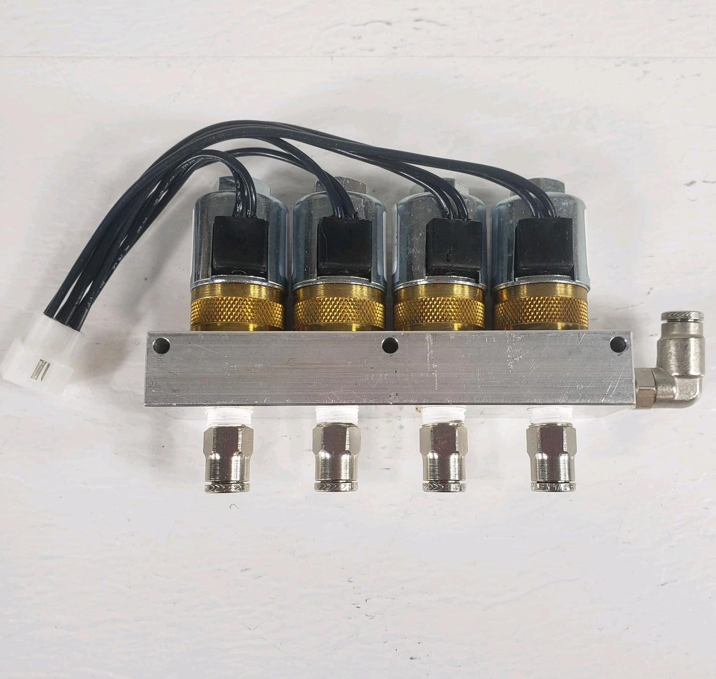 TESTED KIP Norgren 1X2460 4-Station Solenoid Valve Manifold 24VDC 7W 5/32