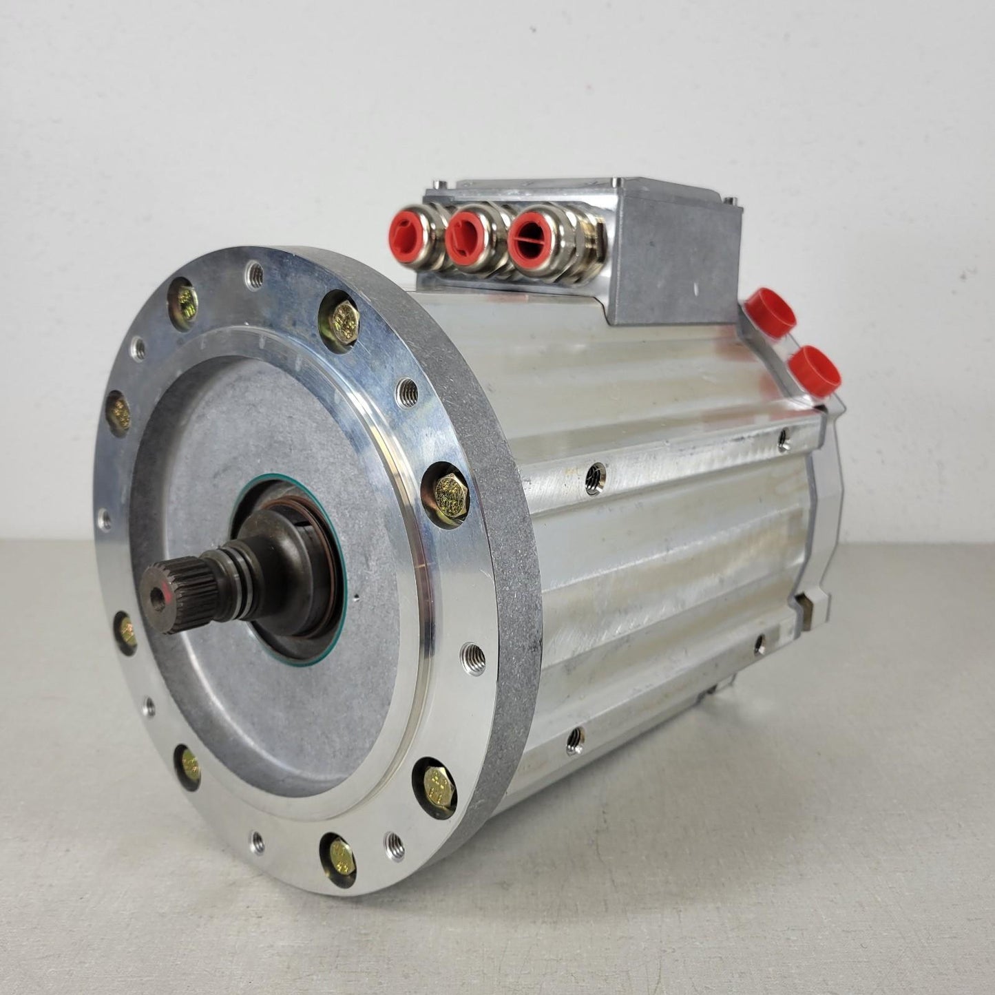 Parker Hannifin GVM210-100M Electric Traction Motor and Generator 350 VDC