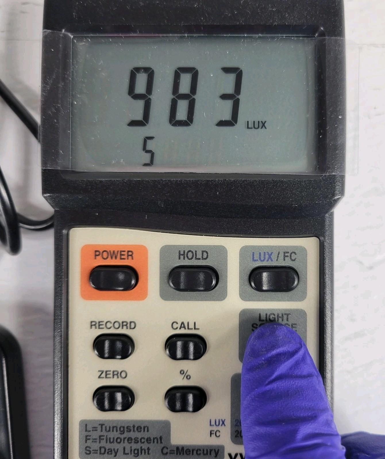 VWR Pro Light Meter w/Light Sensor 0-50000 LUX/0-5000 FC 4 Light Source Options