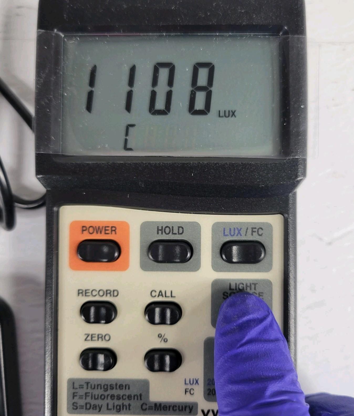 VWR Pro Light Meter w/Light Sensor 0-50000 LUX/0-5000 FC 4 Light Source Options