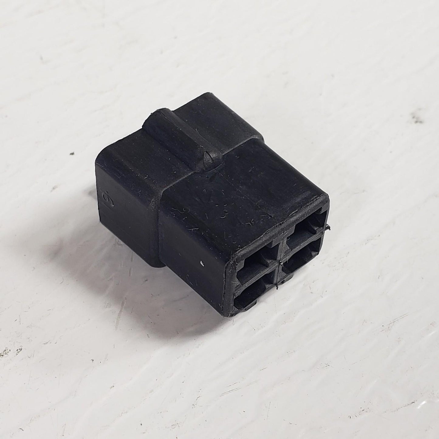20 Units Delphi Aptiv 6294544 Metri-Pack 4-Way Male Connector, Black, 56 Series