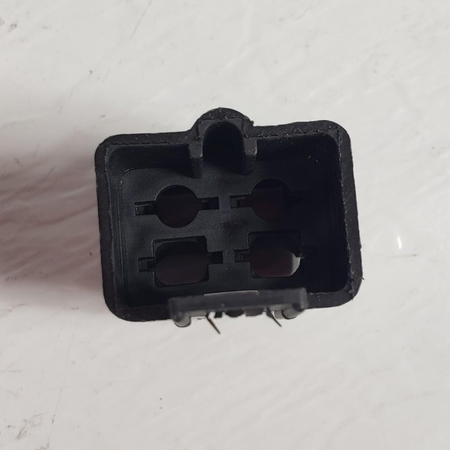 20 Units Delphi Aptiv 6294544 Metri-Pack 4-Way Male Connector, Black, 56 Series