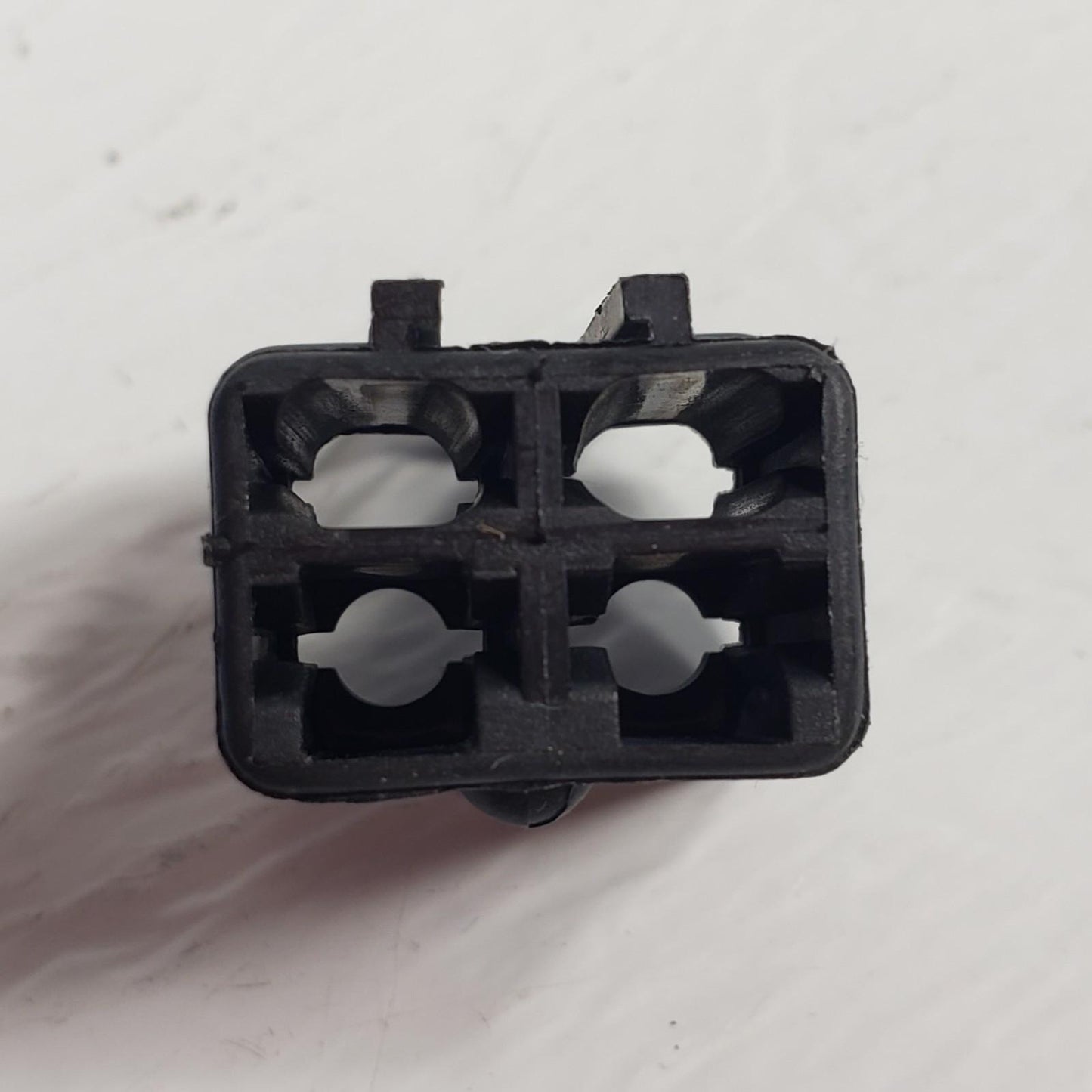 20 Units Delphi Aptiv 6294544 Metri-Pack 4-Way Male Connector, Black, 56 Series