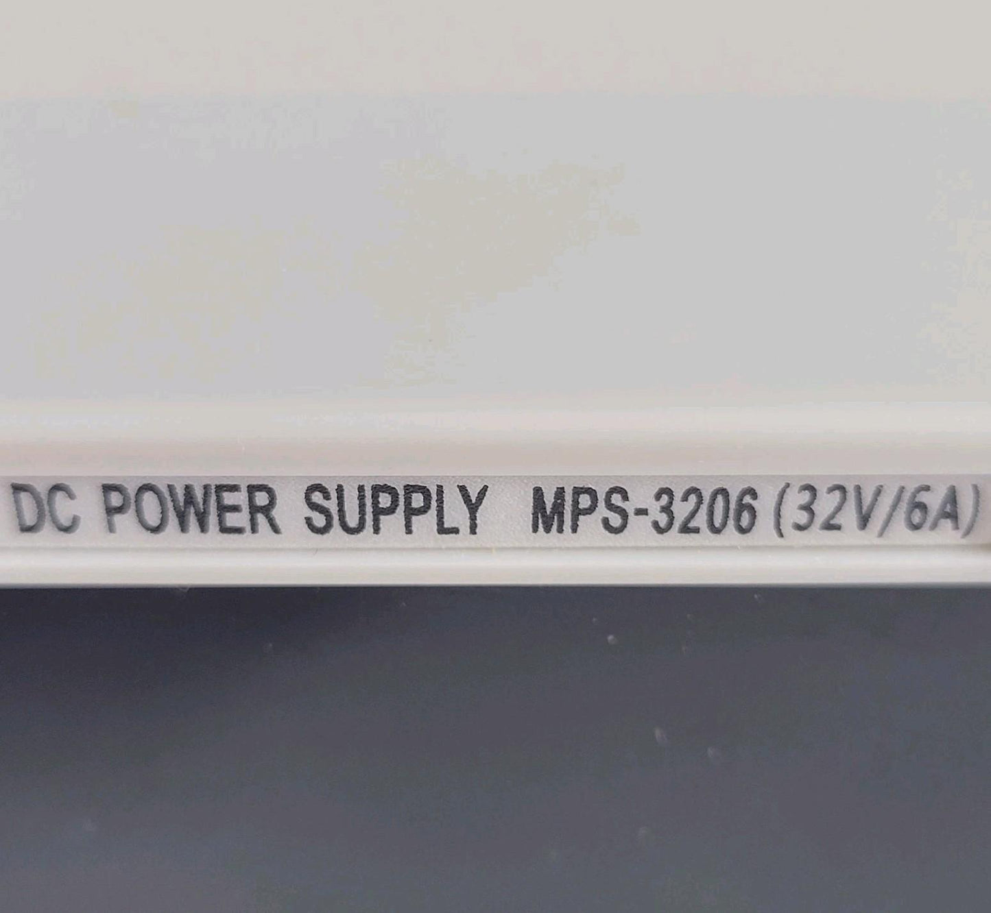 Matrix MPS-3206 DC Power Supply (32V-6A) with Power Cable and Connectors