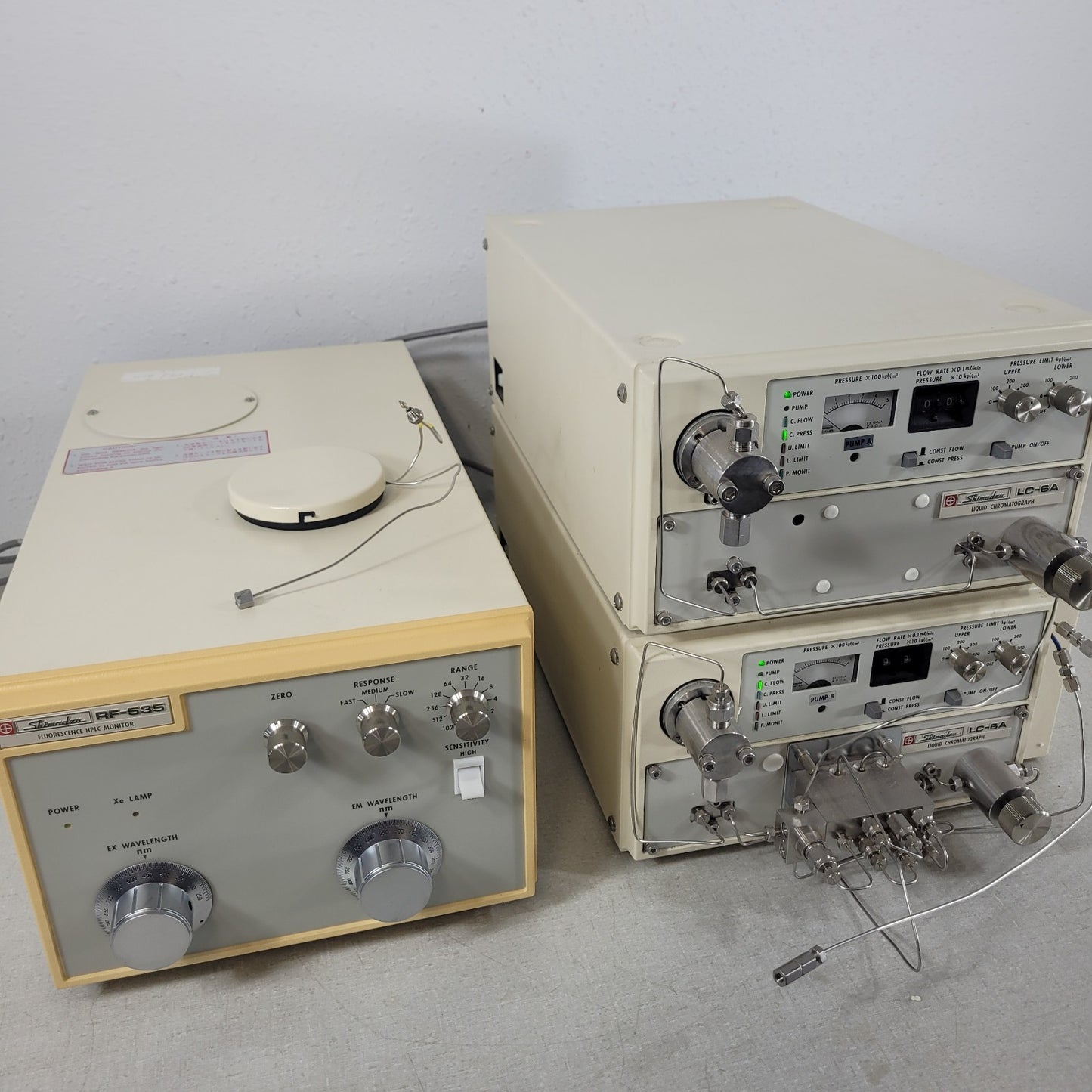 Shimadzu HPLC System Lot – RF-535 Fluorescence Detector with (2) LC-6A Pumps