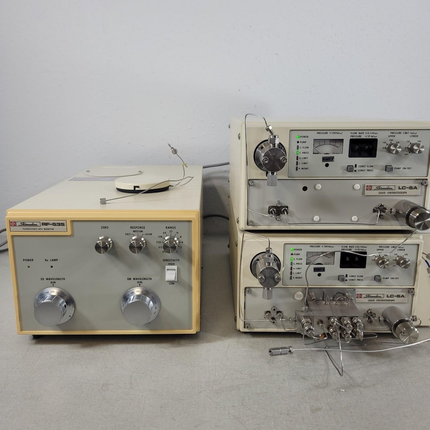 Shimadzu HPLC System Lot – RF-535 Fluorescence Detector with (2) LC-6A Pumps