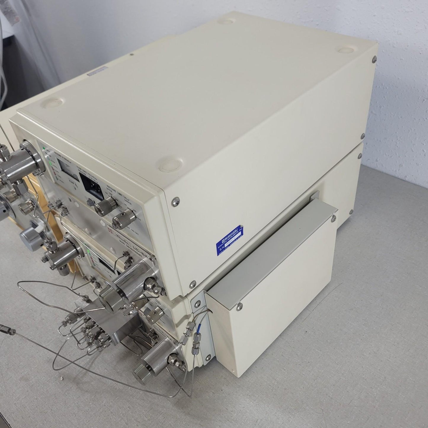 Shimadzu HPLC System Lot – RF-535 Fluorescence Detector with (2) LC-6A Pumps