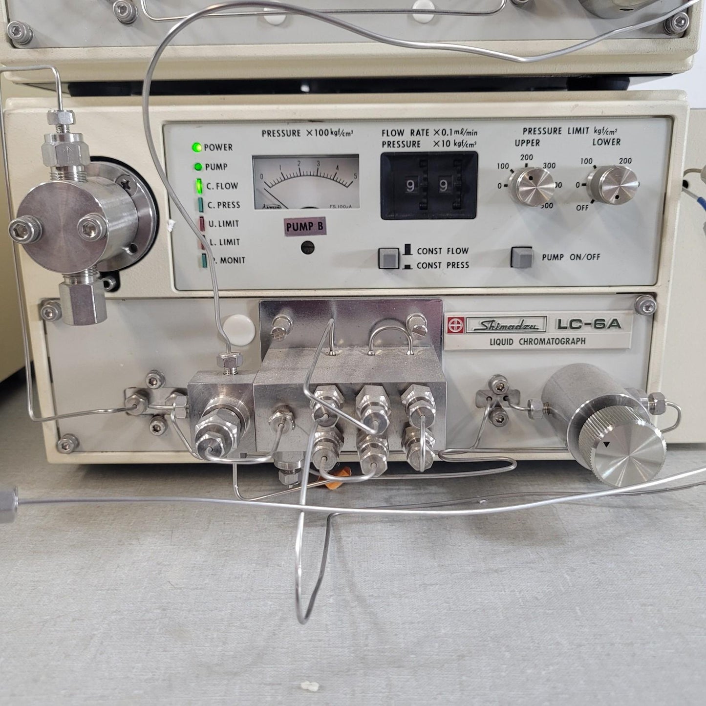 Shimadzu HPLC System Lot – RF-535 Fluorescence Detector with (2) LC-6A Pumps