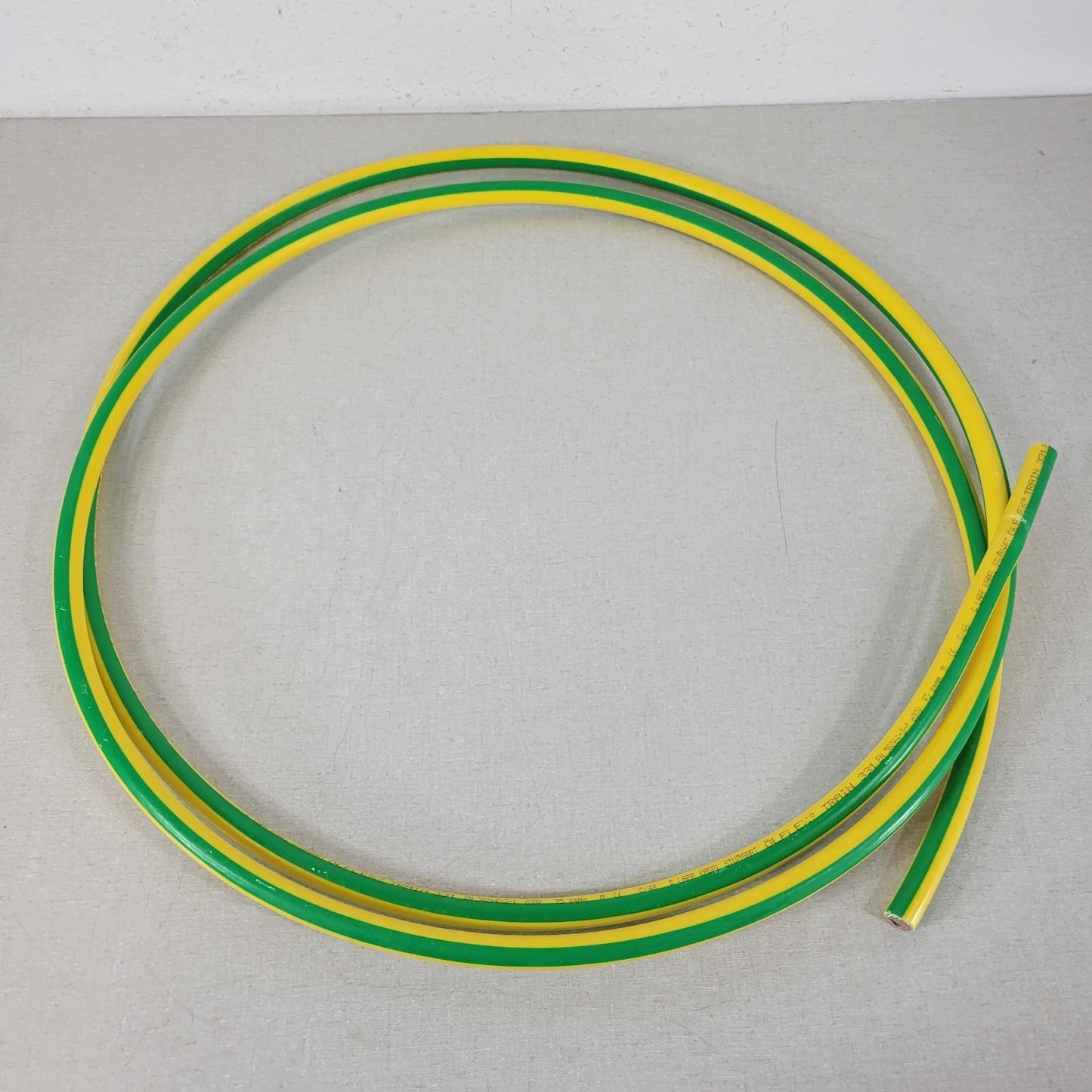 11' LAPP Kabel  15331028 95 sqmm Green/Yellow Train 331 EN 50264-3-1 600V Cable