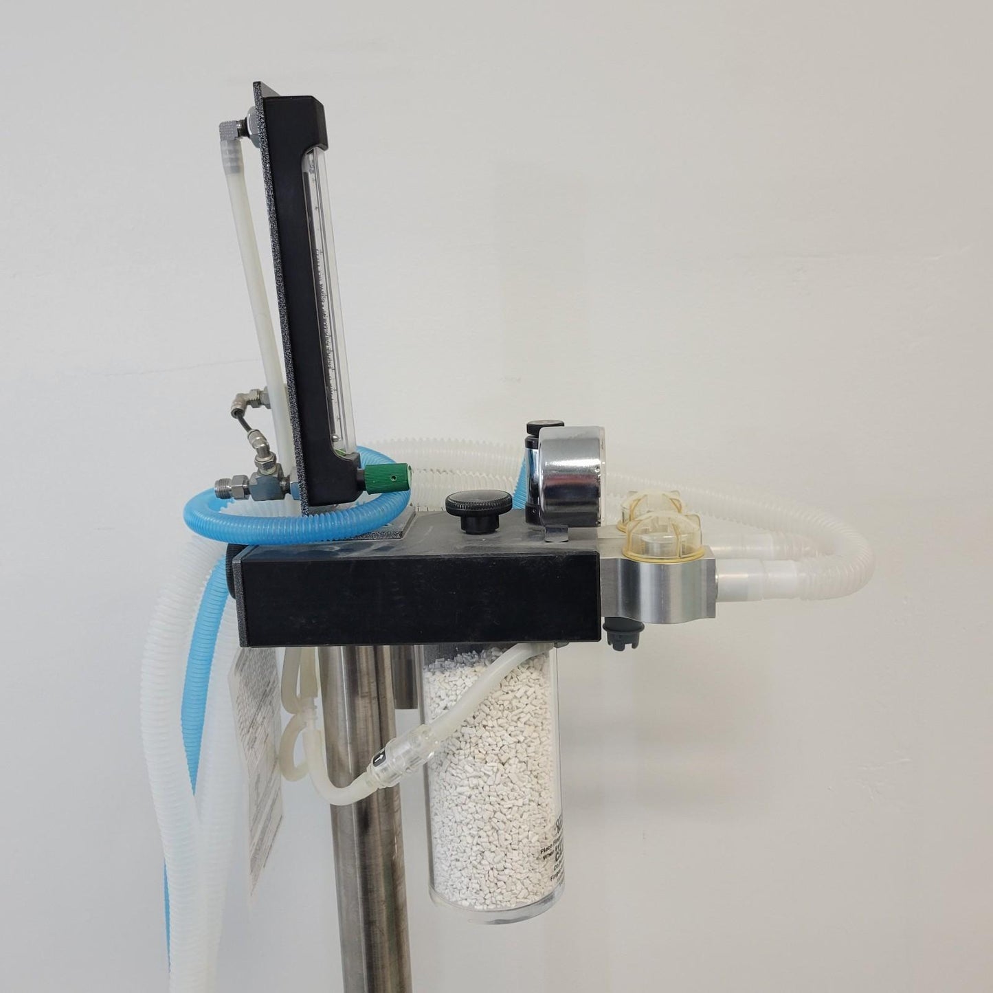 Isotec Classic T Isoflurane Vaporizer Small Animal Admin System w/ Tubing